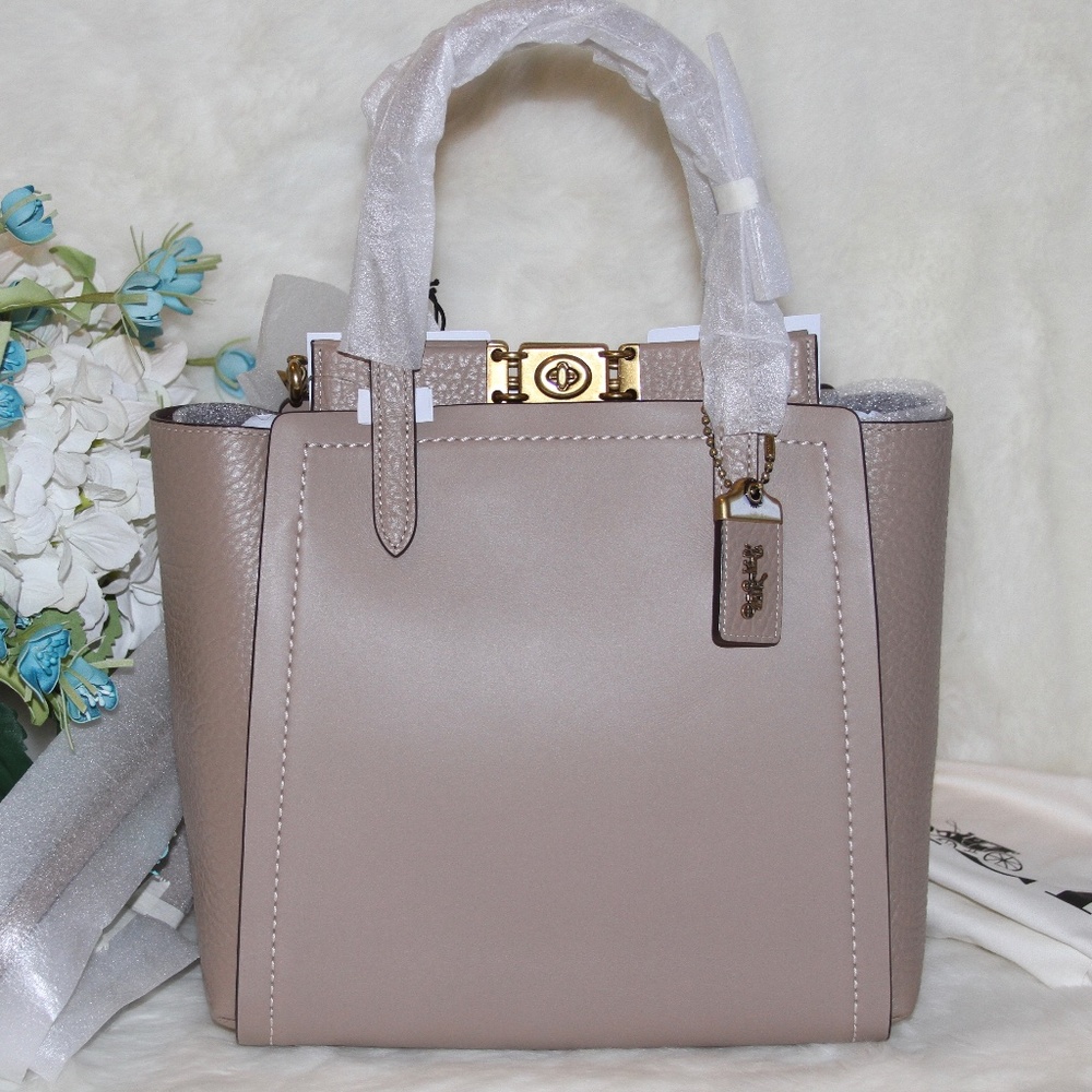 NWT Coach 1941 Troupe Tote